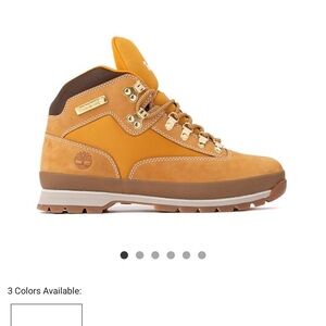 Timberland Wheat Leather Boots with Gold Accents